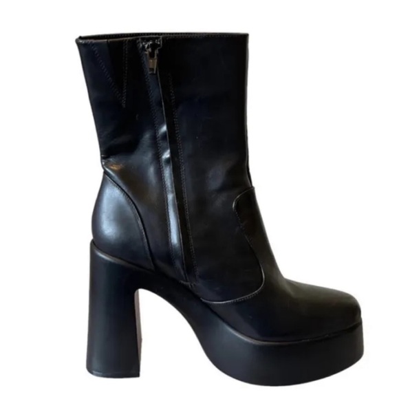 Gianni Bini Levi Tate Leather Platform Black Mid Boots - Picture 2 of 11